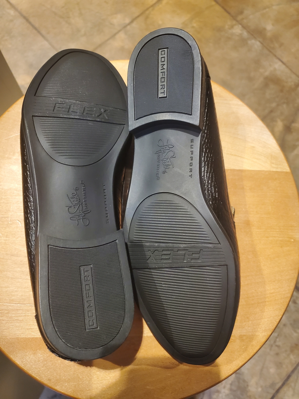 LifeStride Black Croc-Embossed Leather Loafers - Picture 3 of 4